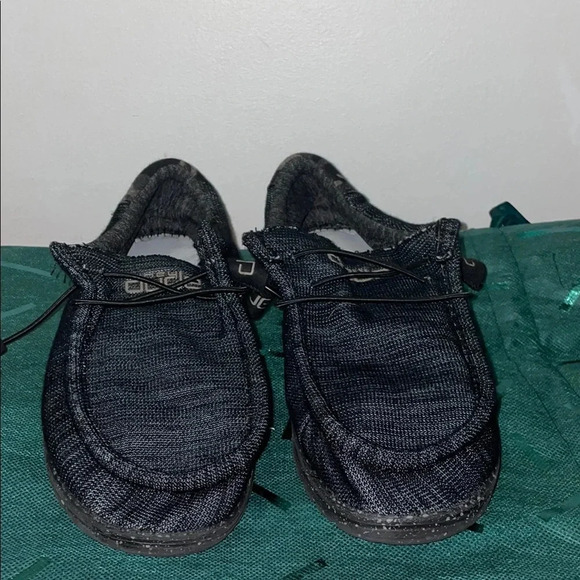 Hey Dude Black and Gray Loafers with Flexible Sole and Moccasin Design - Picture 2 of 12